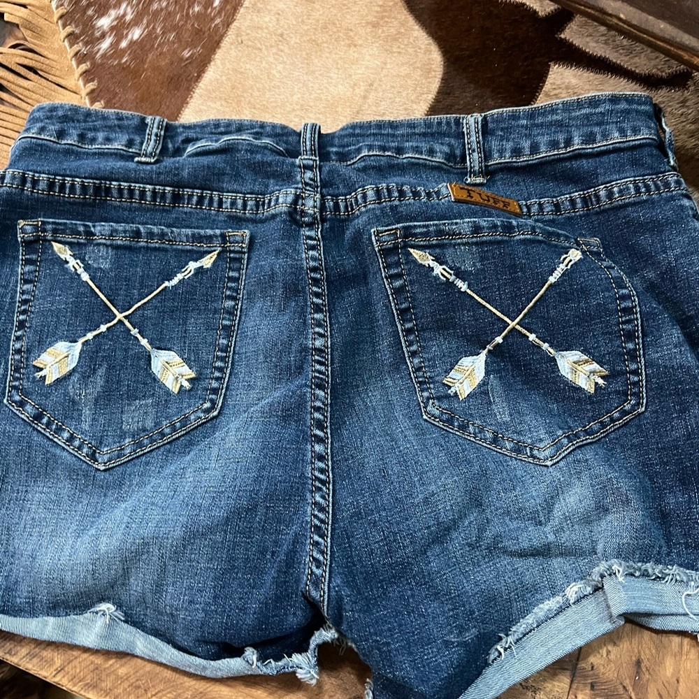 Cowgirl Tuff Shorts